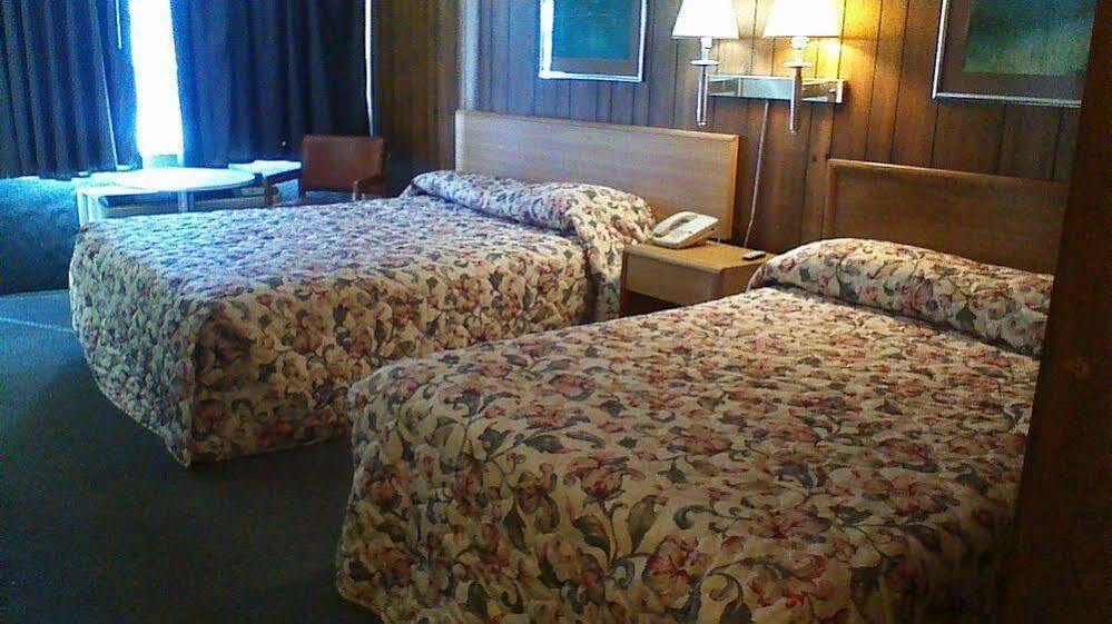 Liberty Inn Скотсборо Экстерьер фото